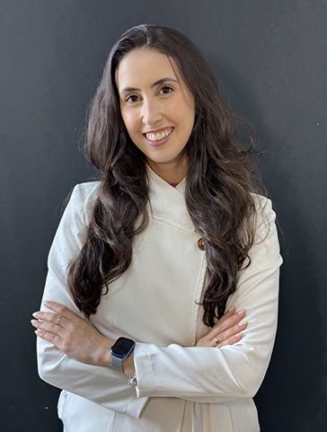 Dra. Laura Campos, CRO-MG 56970