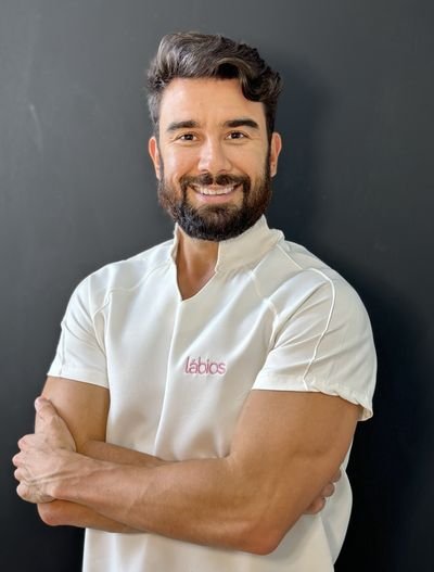 Dr. Bernardo Vianna, CRO-MG 45396