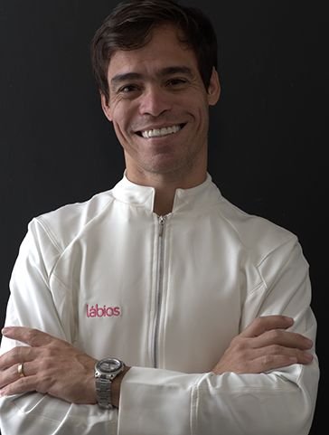 Dr. Sandro Maia, CRO-MG 67310